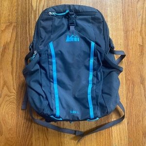 REI Tarn 18 pack